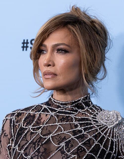 Jennifer Lopez - ESFJ